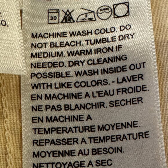 Like new! Levis' Premium Pleated Trouser High Waist Shorts in Pale Pink Size 27 - Picture 12 of 13